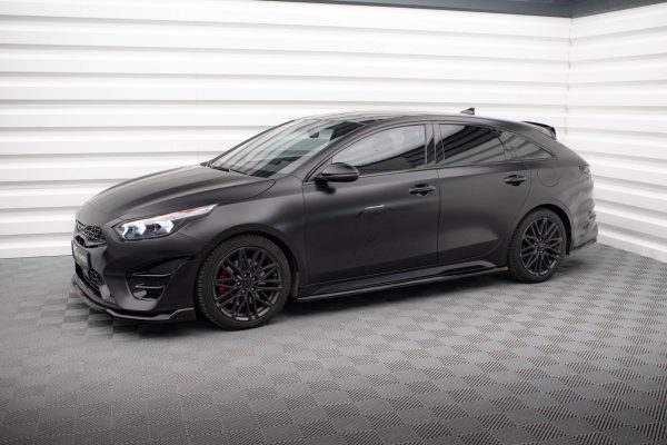 Kia Ceed GT Mk3 - Lâminas para embaladeiras | KI-CE-3F-PRO-GT-SD1G | Produto Maxton Design distribuído por Unicartuning.