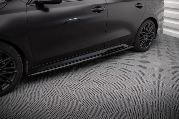 Kia Ceed GT Mk3 - Lâminas para embaladeiras | KI-CE-3F-PRO-GT-SD1G | Produto Maxton Design distribuído por Unicartuning.
