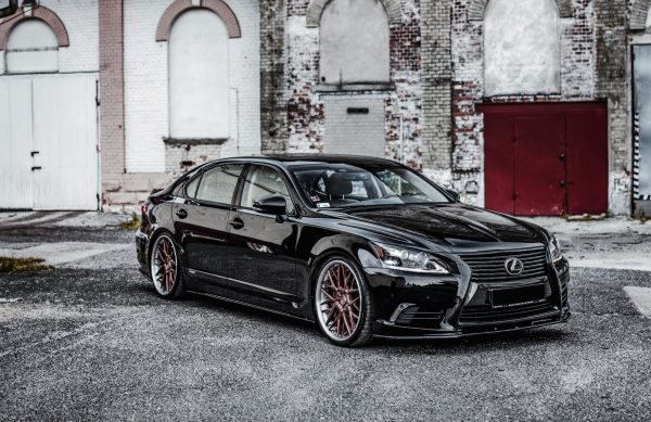 Lexus Ls Mk4 (facelift) - Lâminas para embaladeiras | LE-LS-4F-L-SD1G | Produto Maxton Design distribuído por Unicartuning. Lexus Ls Mk4 (facelift) - Lâminas para embaladeiras | LE-LS-4F-L-SD1G | Produto Maxton Design distribuído por Unicartuning.