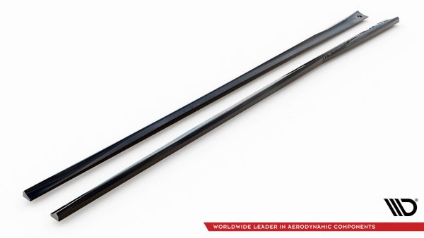 Maserati Ghibli Mk3 (facelift) - Lâminas para embaladeiras | MA-GH-1F-SD1G | Produto Maxton Design distribuído por Unicartuning. Maserati Ghibli Mk3 (facelift) - Lâminas para embaladeiras | MA-GH-1F-SD1G | Produto Maxton Design distribuído por Unicartuning.