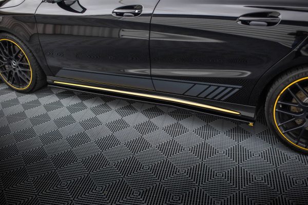 Mercedes-AMG CLA 45 Aero C117 (facelift) - Lâminas para embaladeiras | ME-CLA-117-45-AMG-AERO-SD1G | Produto Maxton Design distribuído por Unicartuning. Mercedes-AMG CLA 45 Aero C117 (facelift) - Lâminas para embaladeiras | ME-CLA-117-45-AMG-AERO-SD1G | Produto Maxton Design distribuído por Unicartuning.