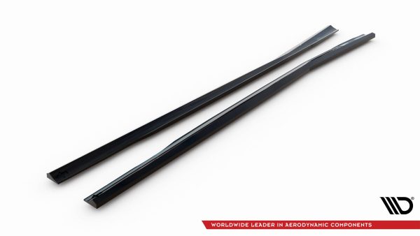 Mercedes-AMG CLA 45 Aero C117 (facelift) - Lâminas para embaladeiras | ME-CLA-117-45-AMG-AERO-SD1G | Produto Maxton Design distribuído por Unicartuning. Mercedes-AMG CLA 45 Aero C117 (facelift) - Lâminas para embaladeiras | ME-CLA-117-45-AMG-AERO-SD1G | Produto Maxton Design distribuído por Unicartuning.