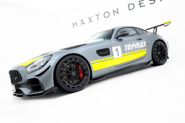 Mercedes-AMG GT C C190 (facelift) - Lâminas para embaladeiras | ME-AMG-GTC-1F-SD1G | Produto Maxton Design distribuído por Unicartuning. Mercedes-AMG GT C C190 (facelift) - Lâminas para embaladeiras | ME-AMG-GTC-1F-SD1G | Produto Maxton Design distribuído por Unicartuning.
