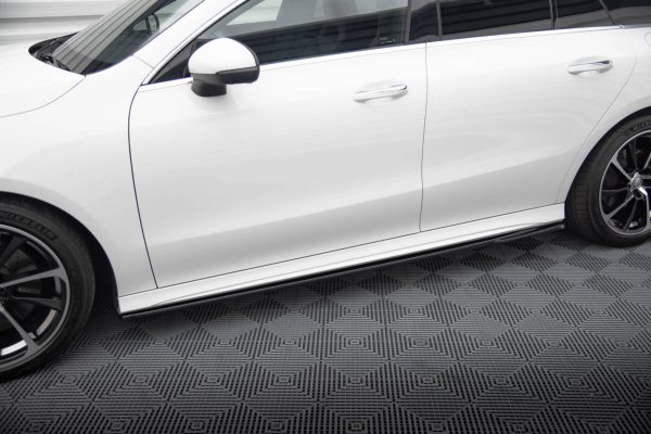 Mercedes-Benz CLA Shooting Brake AMG-line X118 - Lâminas para embaladeiras | ME-CLA-118-AMGLINE-SD1G | Produto Maxton Design distribuído por Unicartuning. Mercedes-Benz CLA Shooting Brake AMG-line X118 - Lâminas para embaladeiras | ME-CLA-118-AMGLINE-SD1G | Produto Maxton Design distribuído por Unicartuning.