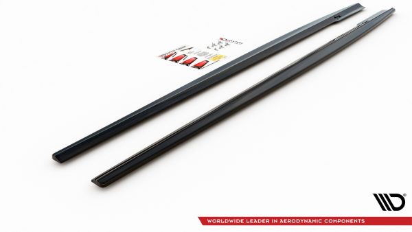 Mercedes-Benz E Sedan W213 AMG-line - Lâminas para embaladeiras | ME-E-213-63-ES-SD1G | Produto Maxton Design distribuído por Unicartuning.