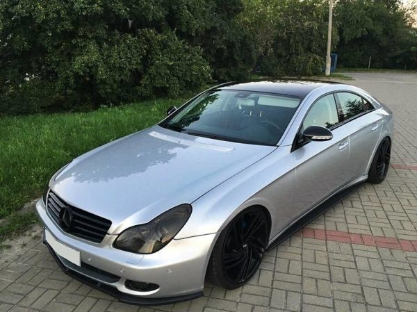 Mercedes-Benz E-class W207 Coupé AMG-line - Lâminas para embaladeiras | ME-CLS-C219-SD1G | Produto Maxton Design distribuído por Unicartuning.