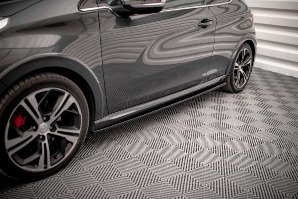 Peugeot 208 Mk2 - Lâminas para embaladeiras | PE-208-1-GTI-SD1G | Produto Maxton Design distribuído por Unicartuning. Peugeot 208 Mk2 - Lâminas para embaladeiras | PE-208-1-GTI-SD1G | Produto Maxton Design distribuído por Unicartuning.