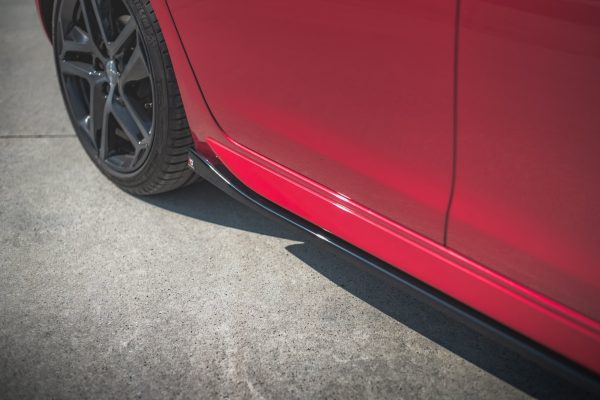 Peugeot 308 SW Mk2 (facelift) - Lâminas para embaladeiras | PE-308-2F-GT-SD1G | Produto Maxton Design distribuído por Unicartuning.