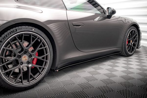 Porsche 911 Carrera 4s 992 - Lâminas para embaladeiras | PO-911-992-CA-4S-SD1G | Produto Maxton Design distribuído por Unicartuning. Porsche 911 Carrera 4s 992 - Lâminas para embaladeiras | PO-911-992-CA-4S-SD1G | Produto Maxton Design distribuído por Unicartuning.