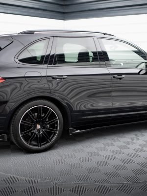 Porsche Cayenne Mk2 - Lâminas para embaladeiras | PO-CAY-2F-SD1G | Produto Maxton Design distribuído por Unicartuning. Porsche Cayenne Mk2 - Lâminas para embaladeiras | PO-CAY-2F-SD1G | Produto Maxton Design distribuído por Unicartuning.