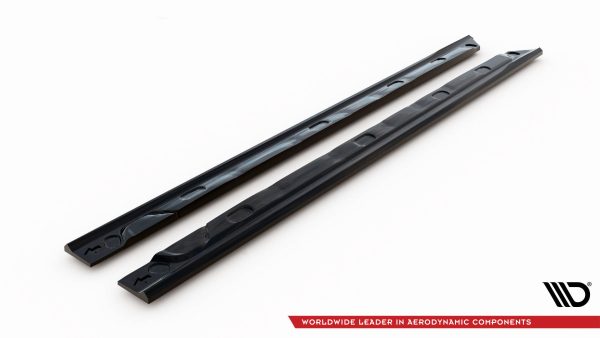 Renault Clio Mk5 - Lâminas para embaladeiras | RE-CL-5-RSLINE-SD1G | Produto Maxton Design distribuído por Unicartuning.
