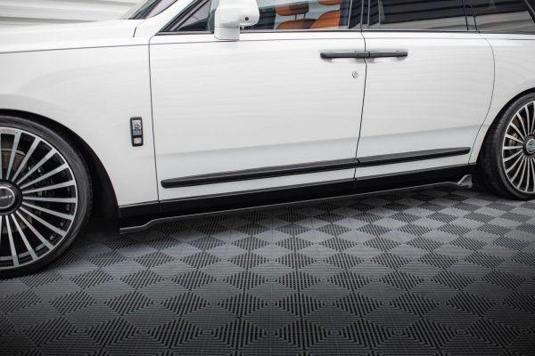 Rolls Royce Cullinan - Lâminas para Embaladeiras | RR-CU-1-SD1G | Produto Maxton Design distribuído por Unicartuning. Rolls Royce Cullinan - Lâminas para Embaladeiras | RR-CU-1-SD1G | Produto Maxton Design distribuído por Unicartuning.