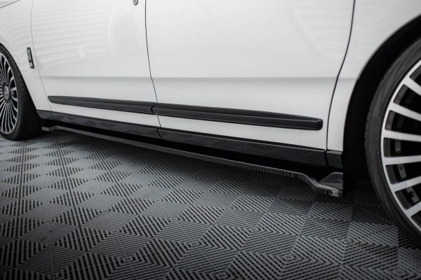 Rolls Royce Cullinan - Lâminas para Embaladeiras | RR-CU-1-SD1G | Produto Maxton Design distribuído por Unicartuning. Rolls Royce Cullinan - Lâminas para Embaladeiras | RR-CU-1-SD1G | Produto Maxton Design distribuído por Unicartuning.