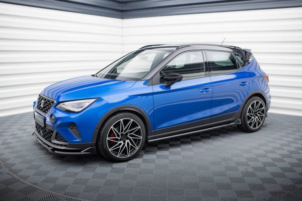 Seat Arona FR Mk1 - Lâminas para embaladeiras | SE-AR-1-FR-SD1G | Produto Maxton Design distribuído por Unicartuning. Seat Arona FR Mk1 - Lâminas para embaladeiras | SE-AR-1-FR-SD1G | Produto Maxton Design distribuído por Unicartuning.