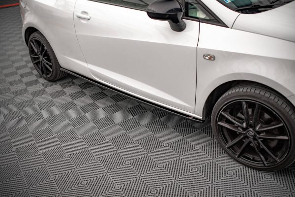 Seat Ibiza IV FR (6j) Modelo Pre-facelift - Lâminas para embaladeiras | SE-IB-4F-FR-SC-SD1G | Produto Maxton Design distribuído por Unicartuning. Seat Ibiza IV FR (6j) Modelo Pre-facelift - Lâminas para embaladeiras | SE-IB-4F-FR-SC-SD1G | Produto Maxton Design distribuído por Unicartuning.