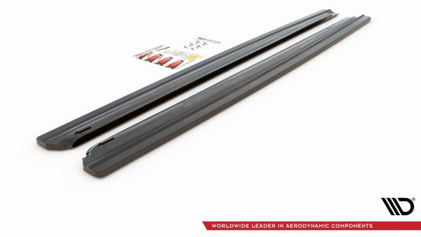 Seat Leon Cupra Hatchback Mk3 - Lâminas para embaladeiras | SE-LE-3-CU-3D-SD1G | Produto Maxton Design distribuído por Unicartuning. Seat Leon Cupra Hatchback Mk3 - Lâminas para embaladeiras | SE-LE-3-CU-3D-SD1G | Produto Maxton Design distribuído por Unicartuning.