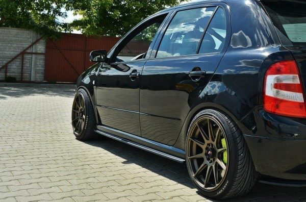 Skoda Fabia Mk2 - Lâminas para embaladeiras | SK-FA-1-RS-SD1G | Produto Maxton Design distribuído por Unicartuning.