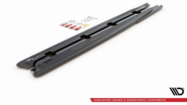 Skoda Kodiaq Mk1 (facelift) - Lâminas para embaladeiras | SK-KM-1-SD1G | Produto Maxton Design distribuído por Unicartuning. Skoda Kodiaq Mk1 (facelift) - Lâminas para embaladeiras | SK-KM-1-SD1G | Produto Maxton Design distribuído por Unicartuning.