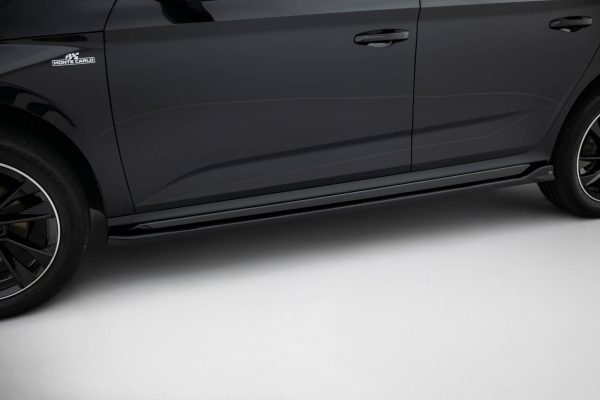 Skoda Kamiq Monte Carlo Mk1 (facelift) - Lâminas para embaladeiras | SK-KM-1F-MC-SD1G | Produto Maxton Design distribuído por Unicartuning. Skoda Kamiq Monte Carlo Mk1 (facelift) - Lâminas para embaladeiras | SK-KM-1F-MC-SD1G | Produto Maxton Design distribuído por Unicartuning.