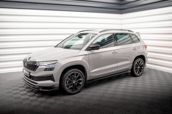Skoda Karoq Sport line - Lâminas para embaladeiras | SK-KA-1F-SL-SD1G | Produto Maxton Design distribuído por Unicartuning. Skoda Karoq Sport line - Lâminas para embaladeiras | SK-KA-1F-SL-SD1G | Produto Maxton Design distribuído por Unicartuning.