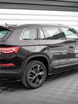 Skoda Kodiaq Sport line Mk1 (facelift) - Lâminas para embaladeiras | SK-KO-1F-SD1G | Produto Maxton Design distribuído por Unicartuning. Skoda Kodiaq Sport line Mk1 (facelift) - Lâminas para embaladeiras | SK-KO-1F-SD1G | Produto Maxton Design distribuído por Unicartuning.