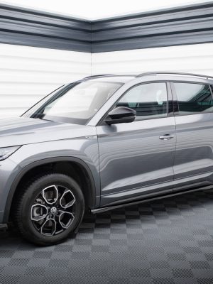 Skoda Kodiaq Sport line Mk1 (facelift) - Lâminas para embaladeiras | SK-KO-1F-SL-SD1G | Produto Maxton Design distribuído por Unicartuning. Skoda Kodiaq Sport line Mk1 (facelift) - Lâminas para embaladeiras | SK-KO-1F-SL-SD1G | Produto Maxton Design distribuído por Unicartuning.