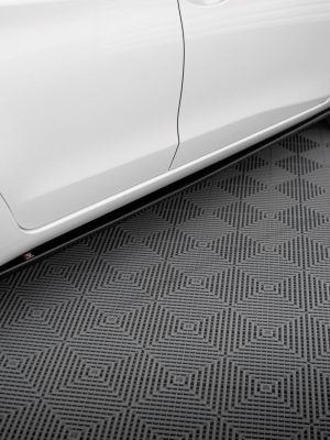 Toyota Yaris Mk3 (facelift) - Lâminas para embaladeiras | TO-YA-3F2-SD1G | Produto Maxton Design distribuído por Unicartuning. Toyota Yaris Mk3 (facelift) - Lâminas para embaladeiras | TO-YA-3F2-SD1G | Produto Maxton Design distribuído por Unicartuning.