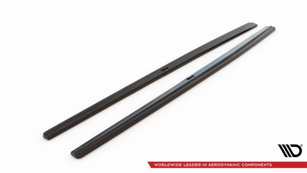 Audi S3 / A3 S-Line 8V / 8V Fl Sedan - Lâminas para Embaladeiras V.1 | AU-S3-3F-S-SD1G | Produto Maxton Design distribuído por Unicartuning. Audi S3 / A3 S-Line 8V / 8V Fl Sedan - Lâminas para Embaladeiras V.1 | AU-S3-3F-S-SD1G | Produto Maxton Design distribuído por Unicartuning.