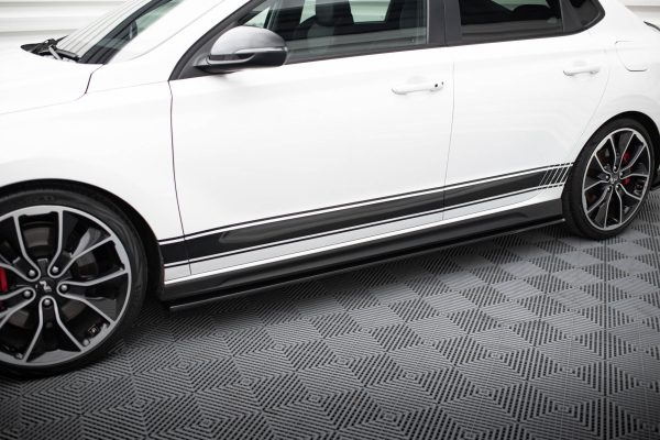 Hyundai I30 N Mk3 - Lâminas para Embaladeiras V.1 | HY-I30-3-N-SD1G | Produto Maxton Design distribuído por Unicartuning. Hyundai I30 N Mk3 - Lâminas para Embaladeiras V.1 | HY-I30-3-N-SD1G | Produto Maxton Design distribuído por Unicartuning.