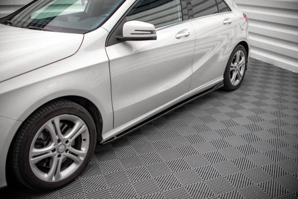 Mercedes-Benz Classe A W176 - Lâminas para Embaladeiras V.1 | ME-A-176-SD1G | Produto Maxton Design distribuído por Unicartuning. Mercedes-Benz Classe A W176 - Lâminas para Embaladeiras V.1 | ME-A-176-SD1G | Produto Maxton Design distribuído por Unicartuning.