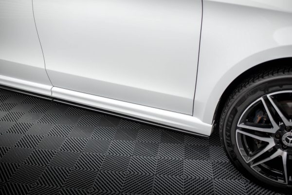 Mercedes-Benz V-class W447 - Lâminas para Embaladeiras V.1 | ME-V-447F-AMGLINE-XL-SD1A+B+CG | Produto Maxton Design distribuído por Unicartuning. Mercedes-Benz V-class W447 - Lâminas para Embaladeiras V.1 | ME-V-447F-AMGLINE-XL-SD1A+B+CG | Produto Maxton Design distribuído por Unicartuning.