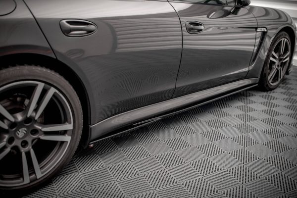 Porsche Panamera / Panamera Diesel / Panamera Turbo 970 - Lâminas para Embaladeiras V.1 | PO-PA-970-SD1G | Produto Maxton Design distribuído por Unicartuning. Porsche Panamera / Panamera Diesel / Panamera Turbo 970 - Lâminas para Embaladeiras V.1 | PO-PA-970-SD1G | Produto Maxton Design distribuído por Unicartuning.