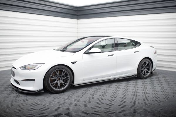 Tesla Model S Plaid Mk1 (facelift) - Lâminas para Embaladeiras V.1 | TE-MODELS-1F2-PL-SD1G | Produto Maxton Design distribuído por Unicartuning. Tesla Model S Plaid Mk1 (facelift) - Lâminas para Embaladeiras V.1 | TE-MODELS-1F2-PL-SD1G | Produto Maxton Design distribuído por Unicartuning.