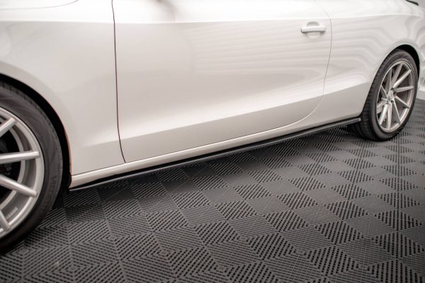 Audi A5 / A5 S-Line / S5 Coupé 8T - Lâminas para Embaladeiras V.2 | AU-A5-1F-SD1G | Produto Maxton Design distribuído por Unicartuning.