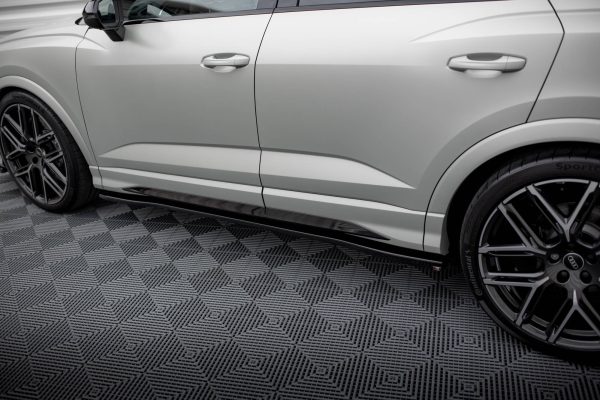 Audi Q3 S-Line / RS Q3 F3 - Lâminas para Embaladeiras V.2 | AU-RSQ3-2-SD1G | Produto Maxton Design distribuído por Unicartuning. Audi Q3 S-Line / RS Q3 F3 - Lâminas para Embaladeiras V.2 | AU-RSQ3-2-SD1G | Produto Maxton Design distribuído por Unicartuning.