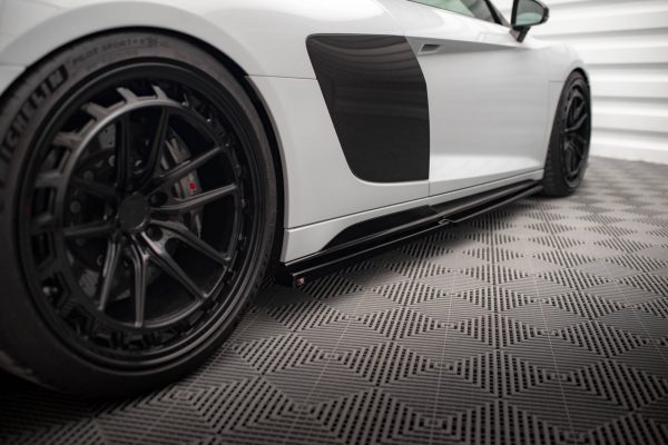 Audi R8 Mk2 (facelift) - Lâminas para Embaladeiras V.2 | AU-R8-2F-SD3G | Produto Maxton Design distribuído por Unicartuning. Audi R8 Mk2 (facelift) - Lâminas para Embaladeiras V.2 | AU-R8-2F-SD3G | Produto Maxton Design distribuído por Unicartuning.
