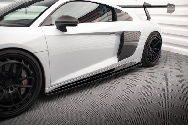 Audi R8 Mk2 (facelift) - Lâminas para Embaladeiras V.2 | AU-R8-2F-SD3G | Produto Maxton Design distribuído por Unicartuning. Audi R8 Mk2 (facelift) - Lâminas para Embaladeiras V.2 | AU-R8-2F-SD3G | Produto Maxton Design distribuído por Unicartuning.