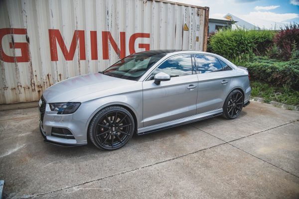 Audi S3 / A3 S-Line Sedan 8V (facelift) - Lâminas para Embaladeiras V.2 | AU-S3-3F-S-SD2G | Produto Maxton Design distribuído por Unicartuning. Audi S3 / A3 S-Line Sedan 8V (facelift) - Lâminas para Embaladeiras V.2 | AU-S3-3F-S-SD2G | Produto Maxton Design distribuído por Unicartuning.