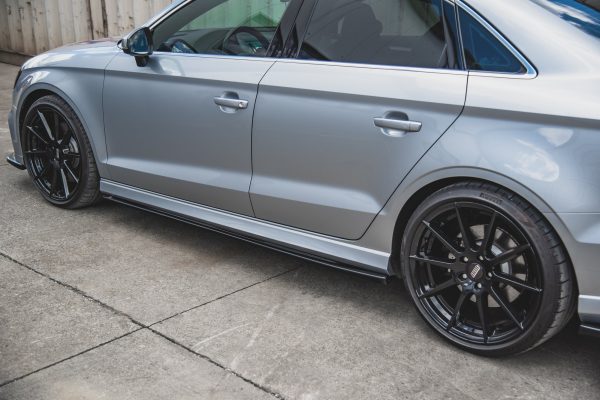 Audi S3 / A3 S-Line Sedan 8V (facelift) - Lâminas para Embaladeiras V.2 | AU-S3-3F-S-SD2G | Produto Maxton Design distribuído por Unicartuning. Audi S3 / A3 S-Line Sedan 8V (facelift) - Lâminas para Embaladeiras V.2 | AU-S3-3F-S-SD2G | Produto Maxton Design distribuído por Unicartuning.