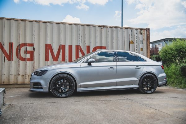 Audi S3 / A3 S-Line Sedan 8V (facelift) - Lâminas para Embaladeiras V.2 | AU-S3-3F-S-SD2G | Produto Maxton Design distribuído por Unicartuning. Audi S3 / A3 S-Line Sedan 8V (facelift) - Lâminas para Embaladeiras V.2 | AU-S3-3F-S-SD2G | Produto Maxton Design distribuído por Unicartuning.