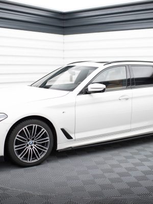 BMW M550i / M550d Sedan G30 / G30 (facelift) - Lâminas para Embaladeiras V.2 | BM-5-G30-MPACK-SD2G | Produto Maxton Design distribuído por Unicartuning. BMW M550i / M550d Sedan G30 / G30 (facelift) - Lâminas para Embaladeiras V.2 | BM-5-G30-MPACK-SD2G | Produto Maxton Design distribuído por Unicartuning.