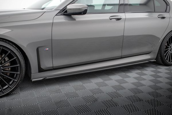 BMW 7 G11 Pack M (facelift) - Lâminas para Embaladeiras V.2 | BM-7-11F-MPACK-SD2G | Produto Maxton Design distribuído por Unicartuning. BMW 7 G11 Pack M (facelift) - Lâminas para Embaladeiras V.2 | BM-7-11F-MPACK-SD2G | Produto Maxton Design distribuído por Unicartuning.