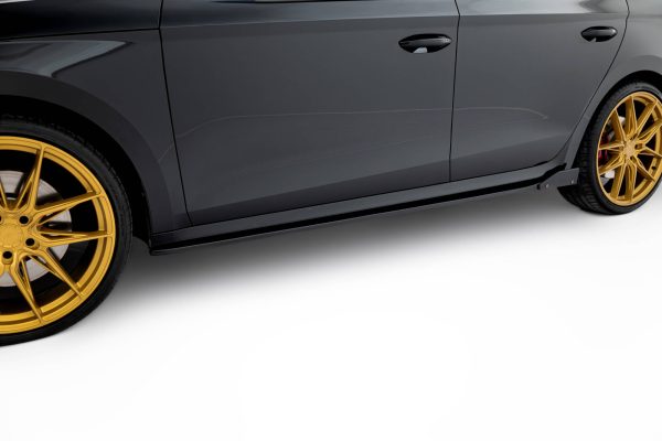 Skoda Octavia Mk4 - Lâminas para Embaladeiras V.2 + Splitters | SK-OC-4-RS-SD2G+SF | Produto Maxton Design distribuído por Unicartuning.