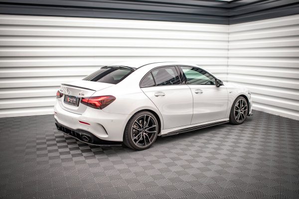 Mercedes-AMG A35 Hatchback W177 - Lâminas para Embaladeiras V.2 | ME-A-177-AMGLINE-SD1G | Produto Maxton Design distribuído por Unicartuning. Mercedes-AMG A35 Hatchback W177 - Lâminas para Embaladeiras V.2 | ME-A-177-AMGLINE-SD1G | Produto Maxton Design distribuído por Unicartuning.