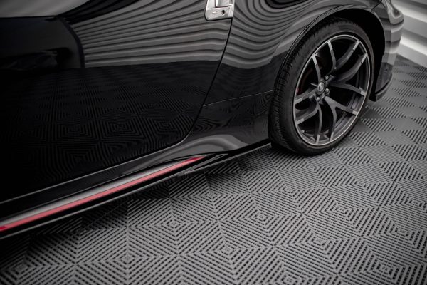 Nissan 370z Nismo (facelift) - Lâminas para Embaladeiras V.2 | NI-370Z-NISMO-SD2G | Produto Maxton Design distribuído por Unicartuning. Nissan 370z Nismo (facelift) - Lâminas para Embaladeiras V.2 | NI-370Z-NISMO-SD2G | Produto Maxton Design distribuído por Unicartuning.