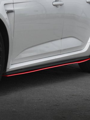 Renault Megane Mk4 Hatchback - Lâminas para Embaladeiras V.2 | RE-ME-4-RS-SD1RED | Produto Maxton Design distribuído por Unicartuning. Renault Megane Mk4 Hatchback - Lâminas para Embaladeiras V.2 | RE-ME-4-RS-SD1RED | Produto Maxton Design distribuído por Unicartuning.