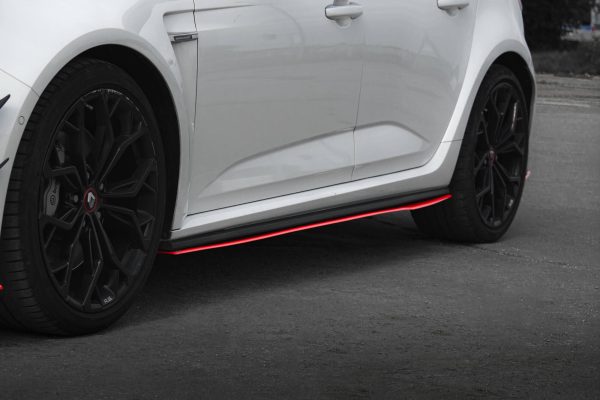 Renault Megane Mk4 Hatchback - Lâminas para Embaladeiras V.2 | RE-ME-4-RS-SD1RED | Produto Maxton Design distribuído por Unicartuning.