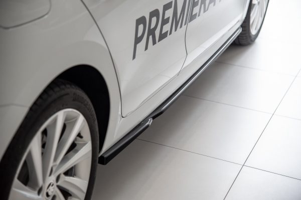 Skoda Octavia Sport line Mk4 - Lâminas para Embaladeiras V.2 | SK-OC-4-SD2G | Produto Maxton Design distribuído por Unicartuning. Skoda Octavia Sport line Mk4 - Lâminas para Embaladeiras V.2 | SK-OC-4-SD2G | Produto Maxton Design distribuído por Unicartuning.