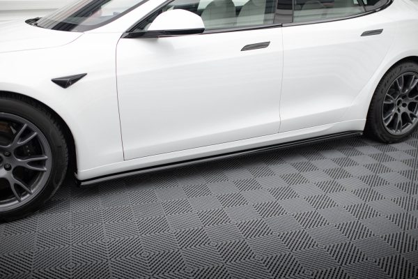 Tesla Model S Plaid Mk1 (facelift) - Lâminas para Embaladeiras V.2 | TE-MODELS-1F2-PL-SD2G | Produto Maxton Design distribuído por Unicartuning. Tesla Model S Plaid Mk1 (facelift) - Lâminas para Embaladeiras V.2 | TE-MODELS-1F2-PL-SD2G | Produto Maxton Design distribuído por Unicartuning.