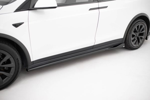 Tesla Model X Mk1 (facelift) - Lâminas para Embaladeiras V.2 | TE-MODELX-1F-SD2G | Produto Maxton Design distribuído por Unicartuning. Tesla Model X Mk1 (facelift) - Lâminas para Embaladeiras V.2 | TE-MODELX-1F-SD2G | Produto Maxton Design distribuído por Unicartuning.
